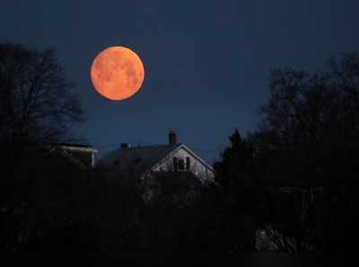 Pink Moon April 2020: ప్రపంచ వ్యాప్తంగా సూపర్ మూన్ దర్శనం... మనకు కనిపించదు