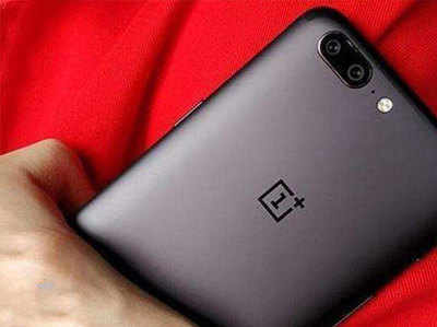 OnePlus स्मार्टफोन्स में क्रैश हो रहा है Google App, यूजर्स परेशान