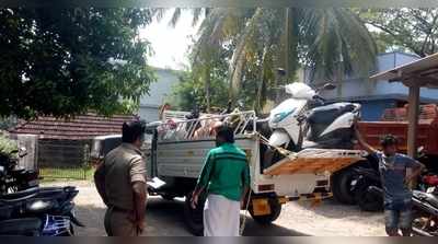 കൈതച്ചക്ക നശിക്കുന്നുവെന്ന് വാട്‍സാപ്പ് സന്ദേശം; ലോക്ക് ഡൗണ്‍ ലംഘിച്ച 10 പേർ അറസ്റ്റിൽ