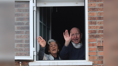 65 साल से साथ रह रहे 88 साल के बुजुर्ग जोड़े ने कोरोना को दी मात