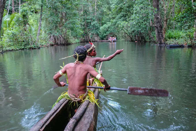 മരണത്തിലും വിചിത്രമായ ആചാരങ്ങള്‍