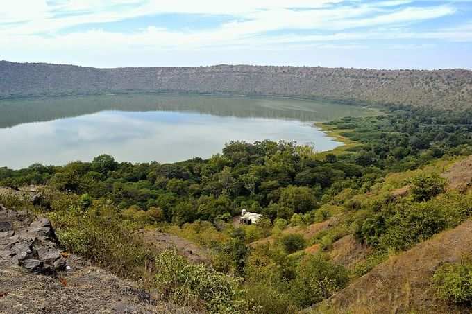 ​ಲೋನಾರ್ ಕ್ರೇಟರ್ ಸರೋವರ