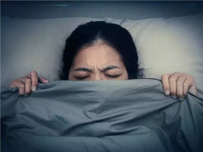 ​नींद में बोलने के लक्षण