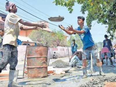 தொழிலாளர்களின் குறைதீர்க்க சிறப்பு மையங்கள்: மத்திய அரசு நடவடிக்கை!