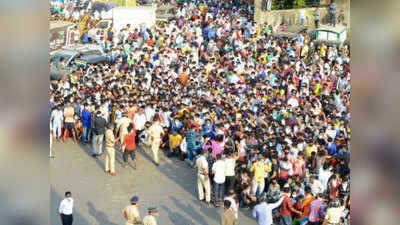 बांद्रा में भीड़ पर बोली शिवसेना- मजदूरों का उपद्रव था षडयंत्र, करेंगे भंडाफोड़