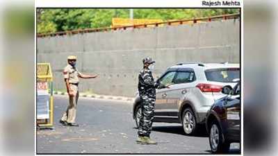 दिल्ली: सड़क पर सिर्फ 1 पर्सेंट वाहन, फिर भी 32 हजार ओवर स्पीड चालान