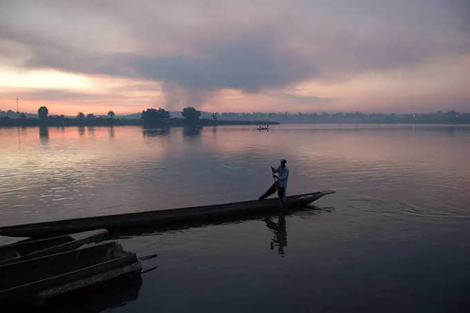 എവിടെ കാണാം