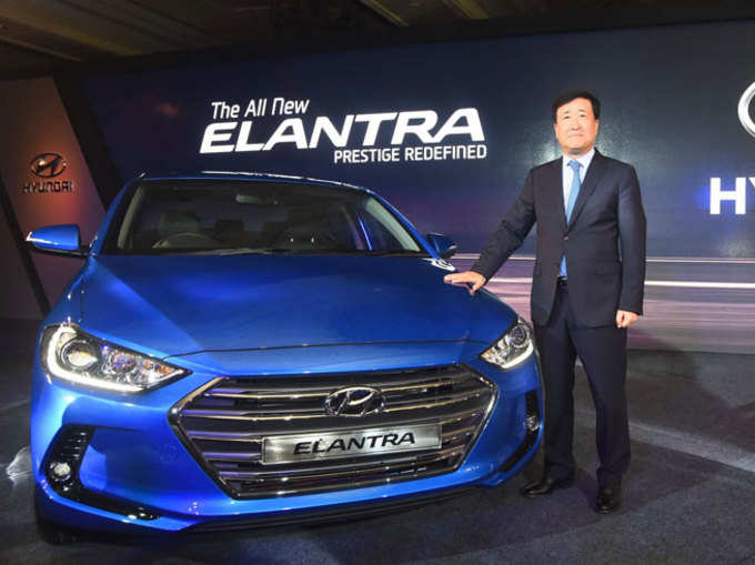 ​Hyundai Elantra- ₹1.03 लाख तक छूट