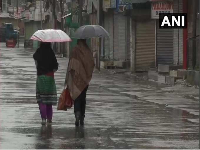 जम्‍मू-कश्‍मीर में हुई बेमौसम बारिश