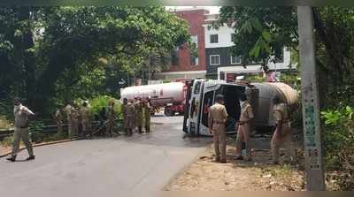 കാസര്‍കോട് ഗ്യാസ് ടാങ്കര്‍ മറിഞ്ഞു, ഡീസല്‍ റോഡിലേക്ക് ഒഴുകി... വന്‍ ദുരന്തം ഒഴിവായത് തലനാരിഴയ്ക്ക്