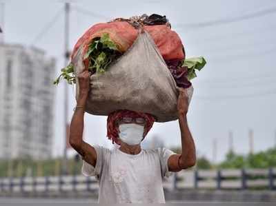 రైతన్న మంచి మనసు.. పేదలకు రూ.50 లక్షల సరుకులు అందజేత