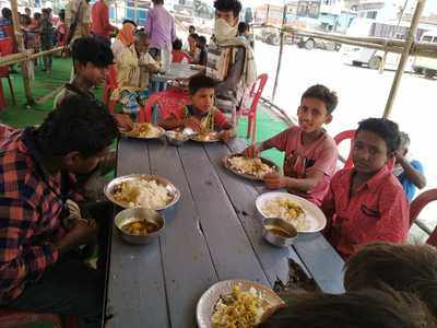बिहार: लॉकडाउन में गरीब बच्चों के मेंढक खाने वाला वीडियो निकला फर्जी, घर में मिला पर्याप्त गेहूं और चावल