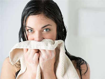 Skin Care Tips: फेसवॉश के बाद अगर तौलिए से पोंछती हैं चेहरा, तो कम उम्र में ही दिखने लगेंगी बूढ़ी