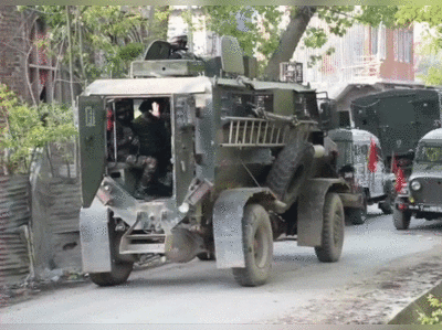 काश्मीर: ४ दहशतवादी चकमकीत ठार, शोधमोहीम सुरूच