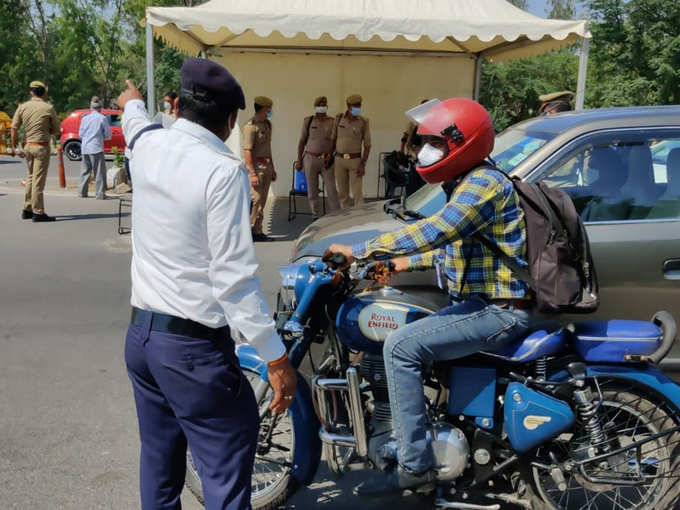 ​सुबह से ही दिखी पुलिस की सख्ती