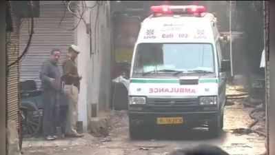 દિલ્હીના અનાજમંડી વિસ્તારમાં ભીષણ આગ લાગી, શ્વાસ રૂંધાતા 43 લોકોના મોત