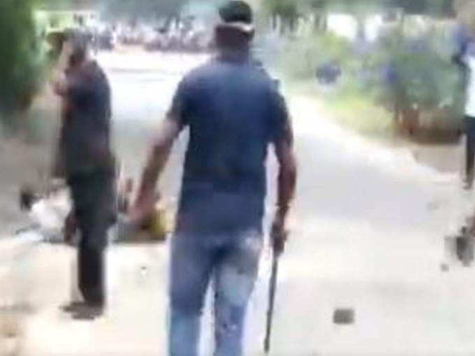 पश्चिम बंगाल: पुलिस-लोगों के बीच हिंसक झड़प