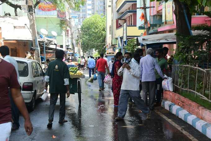 ಎಲ್ಲಿದೆ ಸಾಮಾಜಿಕ ಅಂತರ..?