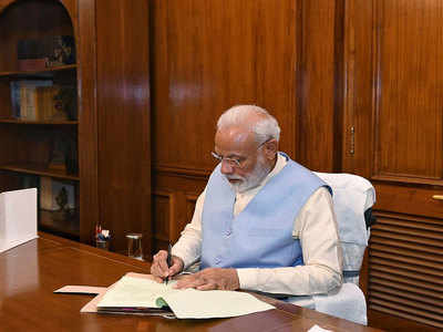 पंचायती राज दिवस की पूर्व संध्या पर मंत्री नरेंद्र सिंह तोमर को पीएम मोदी की चिट्ठी, हम कोरोना से जीत जाएंगे