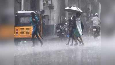 Chennai Rains: மிரட்டிய இடி, வெளுத்துக் கட்டும் மழை; கோடையில் குளிர்ந்த சென்னை!