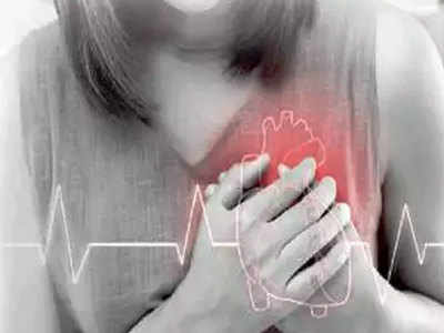 Heart Attack: मेनोपॉज से जुड़ी ये बातें बढ़ाती हैं महिलाओं में हार्ट अटैक का खतरा