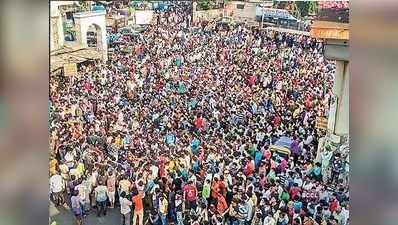 लॉकडाउन: महाराष्ट्र में फंसे हैं साढ़े 3 लाख मजदूर, घर वापसी के लिए सरकार के सामने बड़ी चुनौती