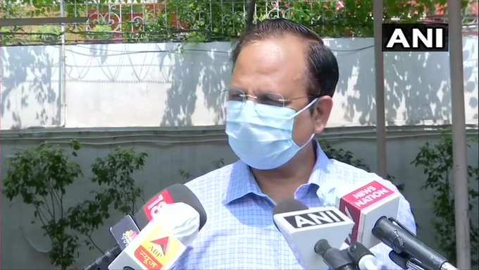 दिल्ली के स्वास्थ्य मंत्री सत्येंद्र जैन ने बताया कि अब तक 3108 मामले पाए गए हैं और कल 190 नए केस रिपोर्ट हुए। अब तक 877 मरीज ठीक हुए हैं, 11 वेंटिलेटर पर हैं। दिल्ली में डबलिंग रेट 13 दिन है।