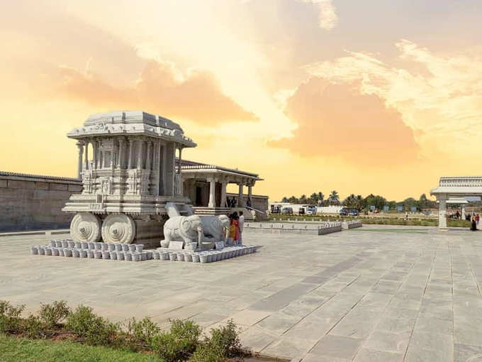 पहले कन्नमबाड़ी में स्थित था मंदिर