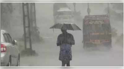 ശക്തമായ മഴക്ക് സാധ്യത; മൂന്ന് ജില്ലകളിൽ യെല്ലോ അലർട്ട് പ്രഖ്യാപിച്ചു