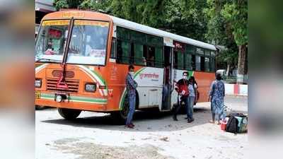 प्रयागराज: दूसरे चरण में भी बसों से घर भेजे गए सैकड़ों स्‍टूडेंट्स, सोशल डिस्‍टेंसिंग का हो रहा पालन