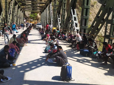 उत्तराखंड: लॉकडाउन में फंसे लोग अपने घर लौटने को हो रहे बेचैन