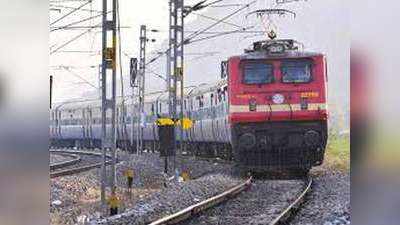 सरकार का एक इशारा, मजदूरों के लिए ट्रेनें चलाने को पूरी तरह तैयार रेलवे