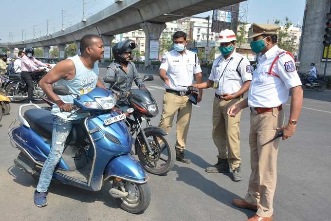 పోలీసులపై అత్యధిక భారం