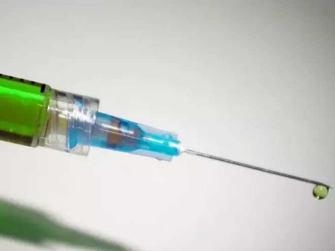 पहले किसे मिलेगी वैक्सीन: एक और बड़ी चुनौती