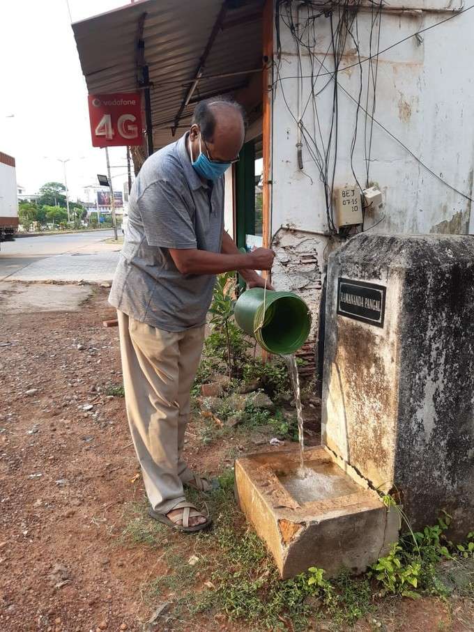 ​ಶ್ವಾನಗಳಿಗೆ ನೀರು