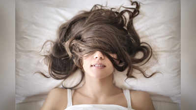 Night Hair Care Tips: सोने से पहले बालों के साथ करें ये काम, नहीं तो टूटेंगे बाल