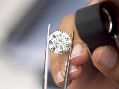 सूरत के लॉस से अफ्रीका में चमकेगा हीरों का कारोबार?