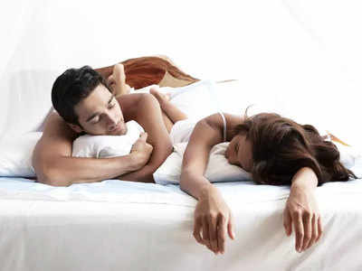 Sleep on the stomach: इन 6 तरह के दर्द से परेशान रहते हैं वे लोग, जो उल्टे होकर सोते हैं!