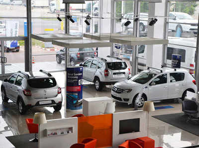 कोरोना वायरस इफेक्ट, नई कार खरीदने से बच रहे ग्राहक