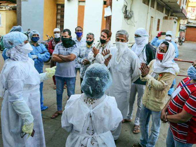 തീവ്രത കുറഞ്ഞവരെ രണ്ടായി തിരിച്ച് ആരോഗ്യ മന്ത്രാലയം