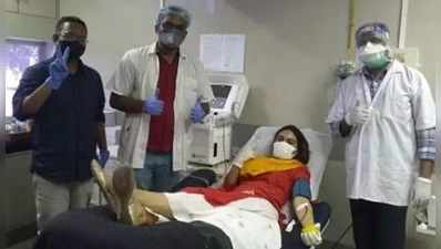 कोविड- १९: जोआ मोरानीने प्लाज्मा थेरपीसाठी केलं रक्तदान, मिळाले ५०० रुपये