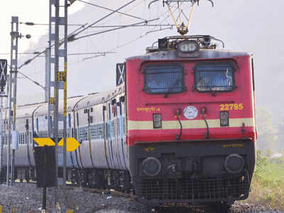 दिल्ली आने के लिए देशभर से चलेंगी स्पेशल ट्रेन, कर लीजिए तैयारी