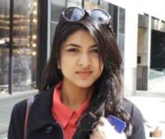 Sri Priya daughter Sneha