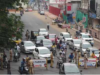 പാസില്ലാതെ തലപ്പാടി അതിര്‍ത്തില്‍ ഇന്നെത്തിയത് മുപ്പതിലേറെ പേര്‍; ക്വാറന്‍റൈനിലാക്കി