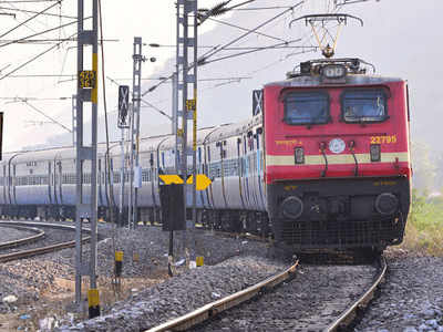 स्पेशल ट्रेन की टिकटों से रेलवे को 16 करोड़ रुपये से अधिक कमाई