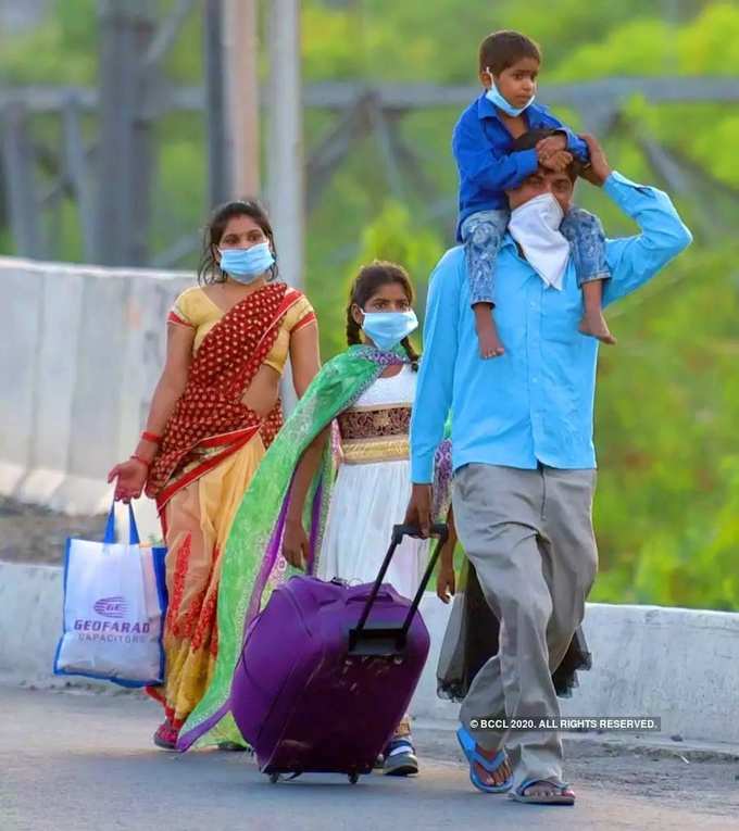 സ്വപ്നങ്ങൾ എല്ലാം ഉപേക്ഷിച്ച് അവർ നാട്ടിലേക്ക്