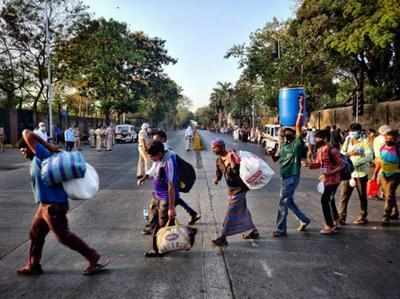 तेलंगानाः 300 किमी पैदल चलने के बाद प्रवासी मजदूर की मौत, लू लगने की आशंका