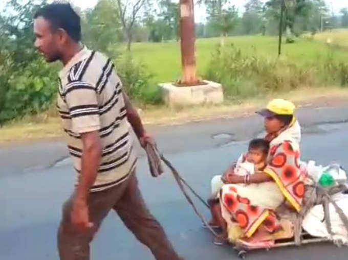 जुगाड़ की गाड़ी पर गर्भवती पत्नी और बेटी को बिठाया, 17 दिन में 800KM चला
