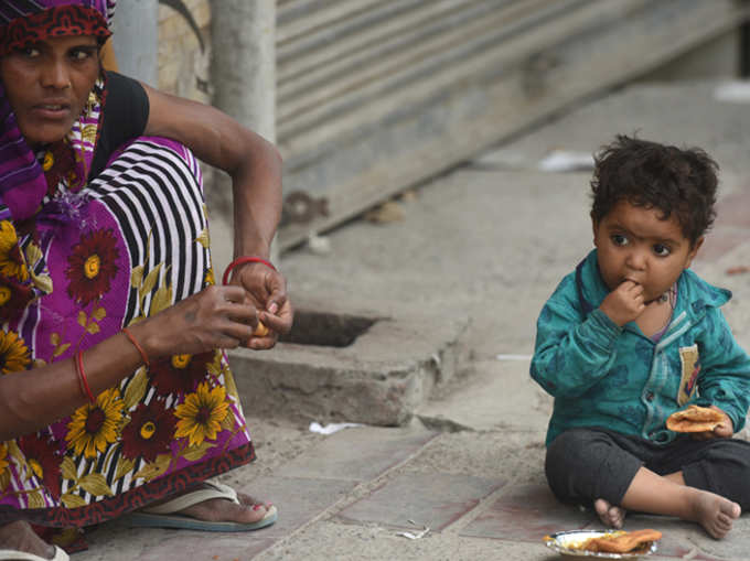 अभी तो खाना मिल गया, आगे क्या?