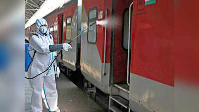एसी स्पेशल ट्रेनों से कोरोना संक्रमण का खतरा? केरल ने रेलवे से स्लीपर कोच चलाने की मांग की